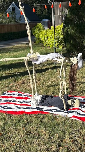 34K views · 188 reactions | Coach Belichick, is that you? A Charlotte man used skeletons to recreate some of UNC football coach Bill Belichick most "infamous" moments involving his 24-year-old girlfriend. One neighbor called the display "hilarious," while the homeowner said he just wants to bring joy to the neighborhood. More at WBTV.com | WBTV News | Facebook