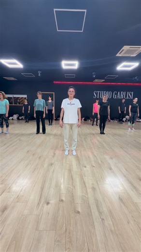 Modern jazz avec @ameartistique.deborah ⭐️ #studiogarlisi #modernjazzgrenoble | Studio Garlisi