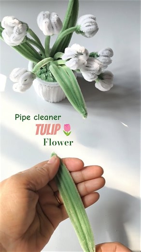 How to Make Easy tulips from chenille wire Diy Pipe cleaner craft #diyflowers #craft#diy #handmade