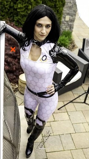 🪐 Cerberus Style Activated! | Laura Cosplay as Miranda Lawson 💣🖤 | Mass Effect 2 Slideshow