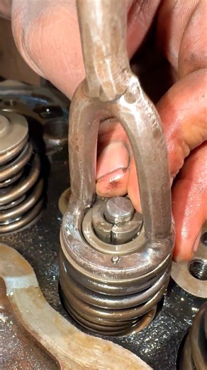 valves spring lock adjust manual tools #engine #valve #tools #youtubeshorts #trending