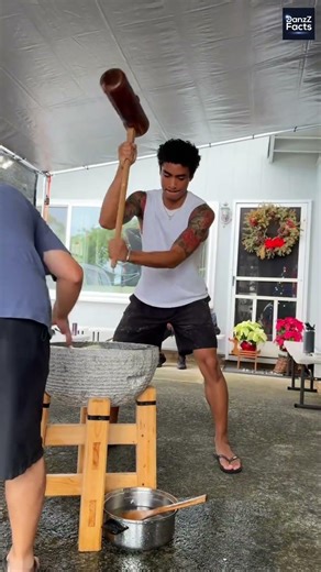 The Unique Way Mochi Is Made | Satisfying Mochi making process in Japan