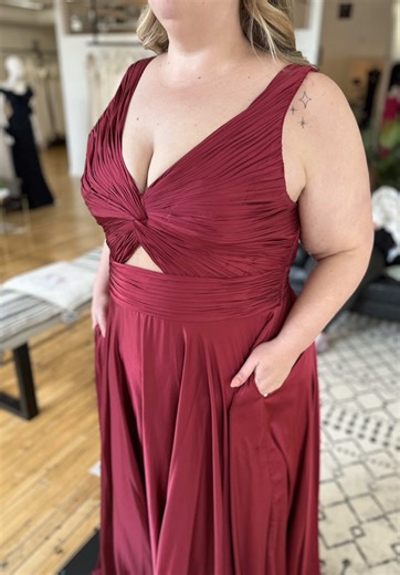 Can’t stop, won’t stop, thinking about Boombas Invisible Boomba inserts are a discreet and innovative solution for enhancing shape and providing lift without being noticeable. Designed to be lightweight and seamless, they offer a natural look and feel, giving a boost in confidence for anyone who wants extra support. #musebridal