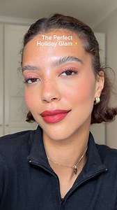 Master the perfect holiday makeup with Michaela and the limited Party Edition Eye2Cheek for luminous pink and soft gold cheeks and eyes. Paired with the soft matte Very Valentino foundation, the duo ensures coverage for all the holiday parties to come. Michaela wears: Very Valentino Foundation MN5 Very Valentino Concealer MA4 MN5 Eye2Cheek The Party Edition ‘03 Rosa Emozione’ Colorflip Eye-Palette ‘When In Paris’ Rosso Valentino The Party Edition ‘111A Undressed Velvet’ Rosso Valentino The Party