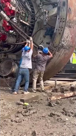 Fixing process of heavy-duty rigging for shield tunneling machines