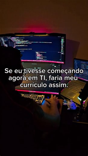 Diogines Augusto | Programação • Startup • Lifestyle on Instagram: "Se eu tivesse começando agora em TI, faria meu currículo assim: 📌 1. Título estratégico no topo Em vez de “Currículo” ou “Informações pessoais”, colocaria logo: “Dev Backend Júnior | Java + SQL” 📝 2. Resumo rápido (3 linhas) Quem sou hoje (ex: estudante de ADS) O que busco (ex: estágio/júnior em backend) Meu diferencial (ex: GitHub ativo com projetos, APIs REST). 💼 3. Experiências e projetos Mesmo sem CLT, eu listaria: Projet