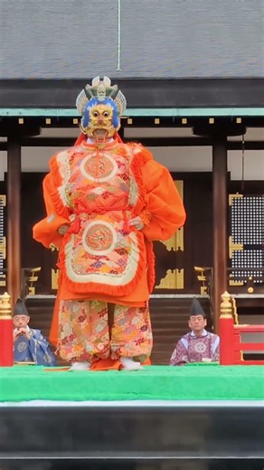 春の御所の公開での雅楽「蘭陵王」