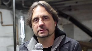 Former SLAYER Drummer DAVE LOMBARDO Schedules First New York Exhibit Of His 'Rhythm On Canvas' Collection