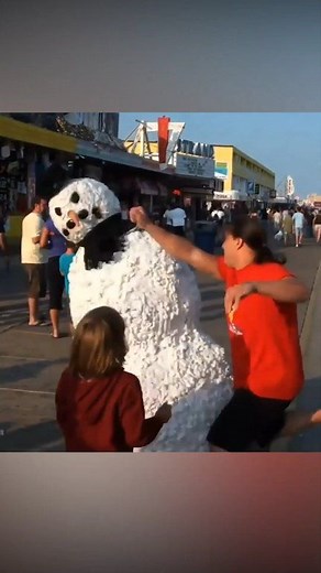 127K views · 2.4K reactions | Freaky Art | Freaky The Scary Snowman | Facebook