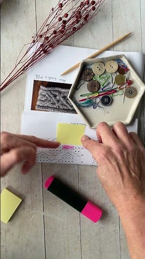 #knitters here are some of my favourite TIPS for reading cable charts! #knitting #shorts #tutorial