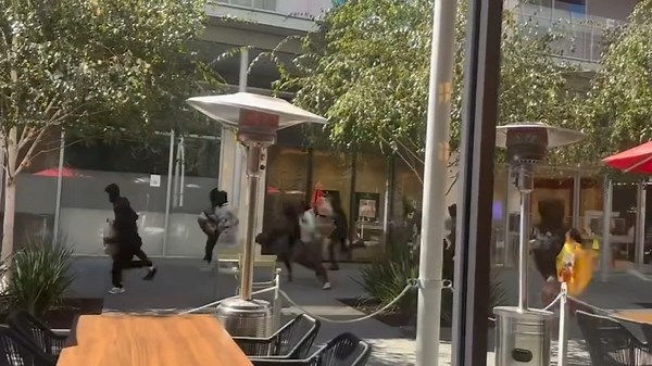 Dozens of robbery suspects fire shots, ransack San Ramon jewelry store