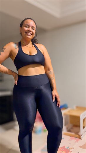 Luíza Barros on Instagram: "Depois de um dia cheio, de botar criança pra dormir, a pia cheia de louça pra lavar, casa pra arrumar … mas foi ❤️‍🔥"