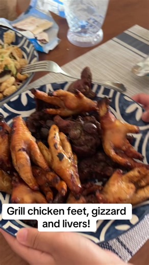 Grilled chicken gizzards, liver & feet! #chickenfeet #chickenliver #chickengizzard #grilledchicken