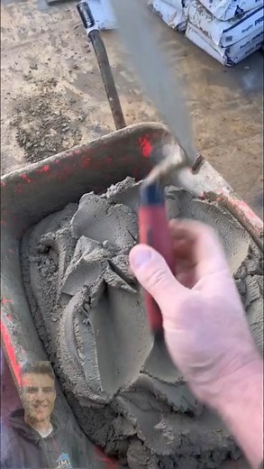 8.2K views · 108 reactions | How To Lay Bricks tricks For Beginners Using a line 隣隣隣隣#brickhouse #bricks | Bricklayer | Facebook