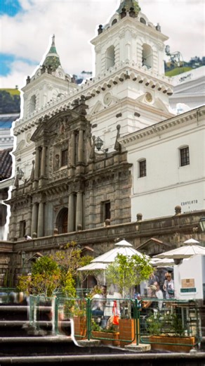 Visit Quito on Instagram: "¡El corazón de una ciudad que enamora! Descubre cada plaza, iglesia y monumento de Quito primero en VisitQuito.ec y después recorrelo en persona. #QuitoColonial #CentroHistorico #CiudadMasLindaDelMundo #Quiteños #Quito"