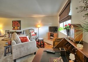 Chestnut Hill South | Franklin Communities | Hamden, CT Apartment Rentals