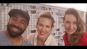 Initier la langue des signes en musique avec lorie comme stagiaire que du bonheur ❤, Merci Lorie Pester et bravo 🙌 pour ton implication😘 #teamsignevents #loriepester #languedessignes #onlacherien #centseize Melie habillée par @cent_seize, merci à Laurence https://www.facebook.com/1472197939727447/posts/2347255132221719/ | Team Sign Events