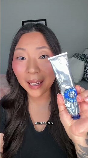 Friday Favorites!🖤✨ Episode 2: LOCCITANE Nourishing and Protective Shea Butter Hand Cream💙