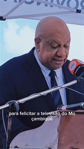 Hoje, a 𝐓𝐞𝐥𝐞𝐯𝐢𝐬𝐚̃𝐨 𝐝𝐞 𝐌𝐨𝐜̧𝐚𝐦𝐛𝐢𝐪𝐮𝐞 (𝐓𝐕𝐌), a nossa televisão-mãe, celebra 45 anos ao serviço do país, ao longo destas décadas a TVM tem sido um pilar da informação, da educação e da promoção da identidade cultural moçambicana Por ocasião da efeméride, o Governador da Província de Sofala, 𝐋𝐨𝐮𝐫𝐞𝐧𝐜̧𝐨 𝐁𝐮𝐥𝐡𝐚, endereça calorosas felicitações a todos os profissionais da TVM, reconhecendo o seu empenho, profissionalismo e contributo contínuo para o fortalecimento da co