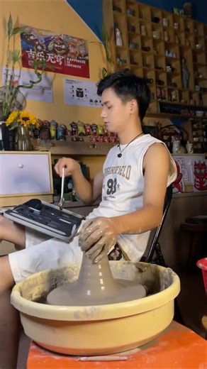 One touch closer to the Door of Art. #sculpture #ceramic #satisfying #handmade #pottery #clayart