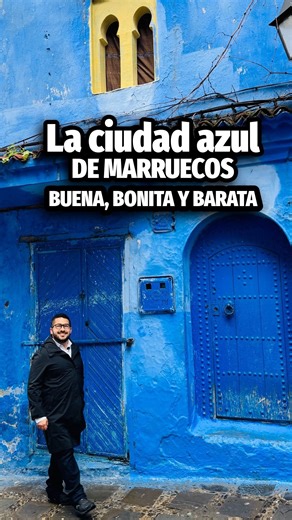 Chefchaouen, la ciudad azul de Marruecos Buena, bonita y barata. Así es Chefchaouen, una de las ciudades más hermosas del mundo y uno de los lugares más fotogénicos de Marruecos. 📌¿Por qué Chefchaouen es azul? La historia más conocida dice que pintaron la ciudad de azul para alejar a los mosquitos, ya que este color los desorienta y los mantiene lejos. Yo no vi mosquitos en Chefchaouen, pero viajando nunca sabes. Y algo básico en cualquier viaje es la prevención. Un buen repelente se aplica des