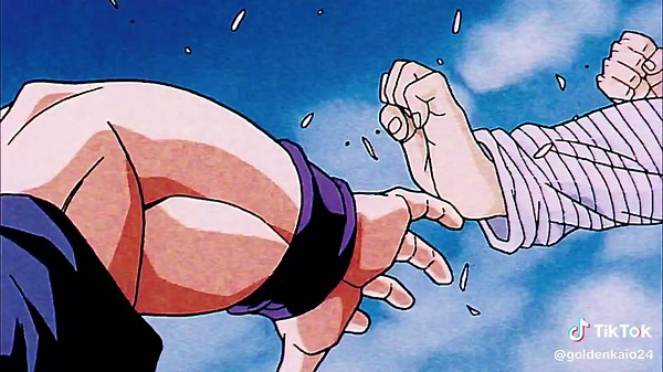 10 Cosas que la Androide 18 Siempre Hace