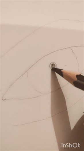 eye drawing using color pencils ✏