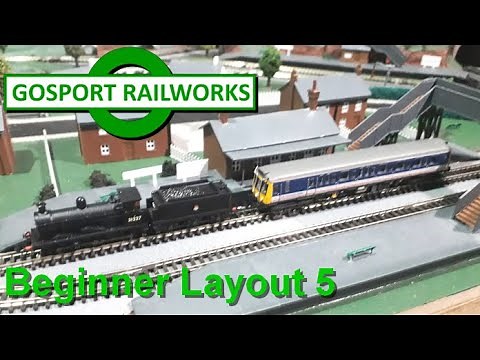 N Gauge Layout Build: Beginner Layout 5 - Brief Intro to DCC