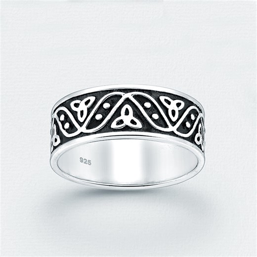 925 Sterling Silver Celtic Trinity Knot Ring: Irish Triquetra Design