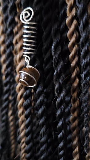 1.3K views | Lets make some crystal loc jewelry ✨️ #locjewelry #locsprinkles #locstyles #locinspiration #locappreciation #locsproducts | Bead It Wear It Love It | Facebook