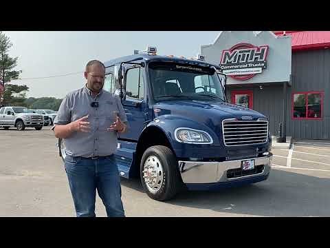 2016 Freightliner M2 106 SportChassis *Only 5,330 Miles*