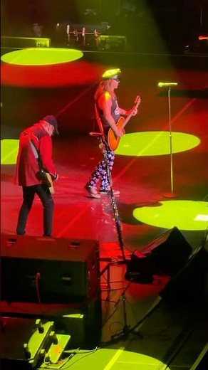 The Flame by Cheap Trick, Honda Center 11/18/25 #cheaptrick #concert #livemusic #80smusic