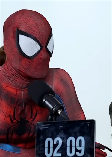 Deadpool vs homem aranha quem e o mais famoso #debate #marvel #dc #homenaranha #deadpool