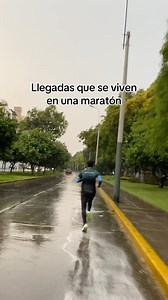 Llegadas que se viven en una maratón 🏃🏻‍♂️🏃🏻‍♀️✨ #estoescorrer #running #run #correr #runners #corredores #deporte #boston #maraton | Esto es Correr
