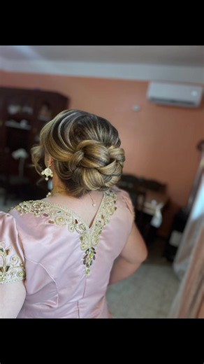 Coiffure simple mariée : idées faciles pour cheveux de mariage