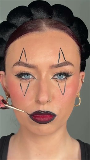 very different &very easy steps Halloween #makeup #hacks #makeuptutorial