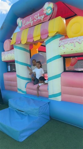 Here’s your sign to take the kiddos to @FUNBOX.COM | Bounce House if you haven’t already! 🥳🤸🏽‍♀️🤩 We had a blast! #columbusohio #kids #tiktok #trending #viral #activities #thingstodo #fy