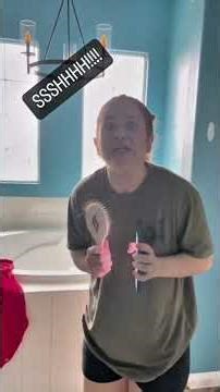 Scare wife Prank 😂 #funnyvideos #jumscare #prankscare #foryou #scarescam