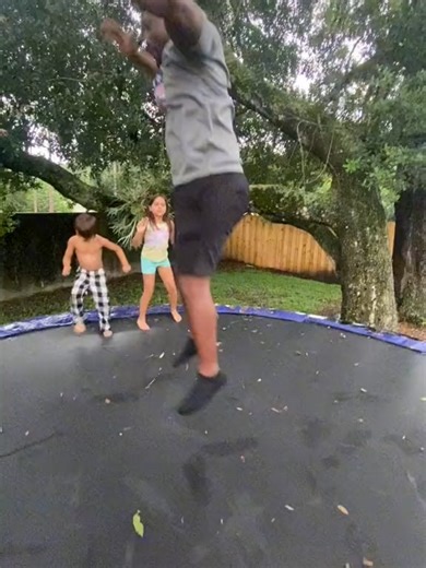 #gameoverfootballchallenge #babysavagegodofgrind #godsofgrindmusicfirm #lilfliplil flip new tik tok challenge everyone will meet lil flip and do a tik tok skit with him 3185409376