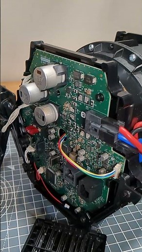 Thrustmaster T818 | What it looks like inside! #simracingreviews #simracing