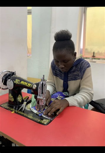 Garment cutting #sewing #learnontiktok #stemtok