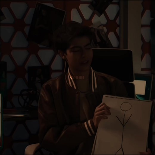 El nuevo uniforme de Alan a Nancy en 'La CQ'