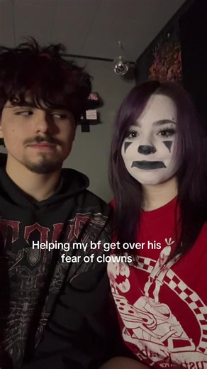 @Austin morrow 🎸 #bf #alt #clowns #cutiepies | helping my bf get over his fear of clowns