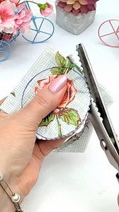 279K views · 2.2K reactions | Beautiful Paper Flowers Making with Paper napkins #craft #diy #tutorial #flowers #paperflowers #handmadecrafts #craftseasydiy | DIY Easy Crafts | Facebook