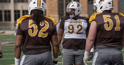 Dante Drake a 'disruptive' force on Wyoming's defensive line