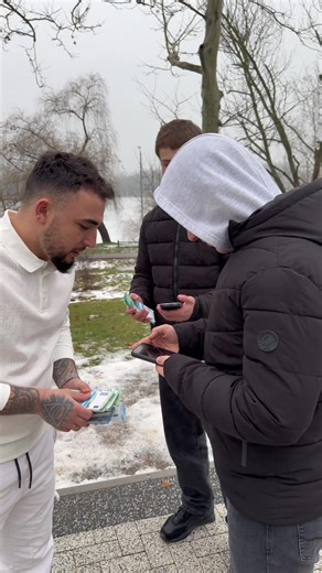 Da tu mă urmărești ?😁 #rominia #moldova #europa #bani #fy