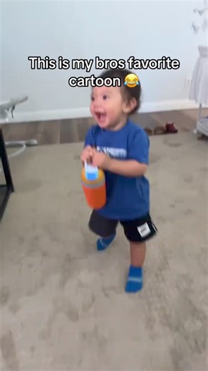 27K views · 729 reactions | We all liked elmo at one point  #foryou #fyp #baby #brother | TV 90s | Facebook