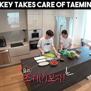 246K views · 8.6K reactions | #SHINEE #Key and #Taemin look just like a family♥ | ZAPZEE | Facebook