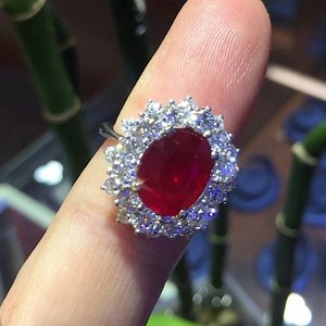 3.97ct #ruby ❤️😍❤️😍❤️😍❤️ . . . . . #vintagejewelry #antiquejewelry #engagementring #ring #diamond #diamonds #jewelry #jewelrygram #instajewelry #red #❤️ #💍 #bride #bridetobe #engaged #shesaidyes #rings #available #onlineshopping #nyc #birthdaygirl #birthday #giftideas #luckygirl | Israel Rose Jewelry