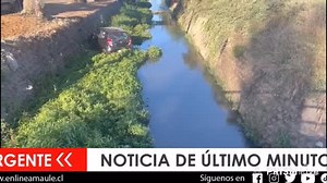 19K views · 70 reactions | ⭕️⭕️Último minuto; Vehículo cae cae a canal dejando a un conductor lesionado en calle 14 oriente con 3 norte sector Villa Ilusión en Talca.. Se espera concurrencia de samu y carabineros.. Más detalles en vivo⭕️ | En Linea Maule | Facebook